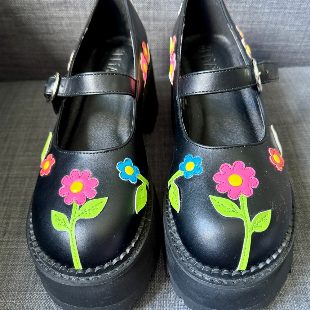 Delia’s Floral Black Platform Shoes Sz 8 - Picture 2 of 10